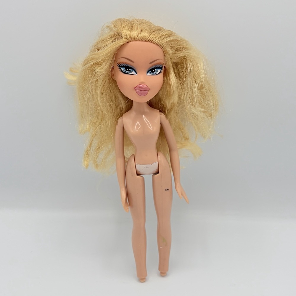 Bratz Doll Cloe Fashion Designer‎ Nude Doll Only MGA Entertainment